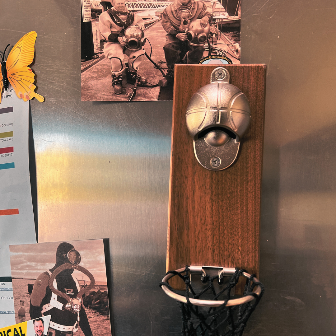 Wall Mounted Retro Mahogany Wood Stainless Steel Bottle Opener with Catcher Bar Gadget