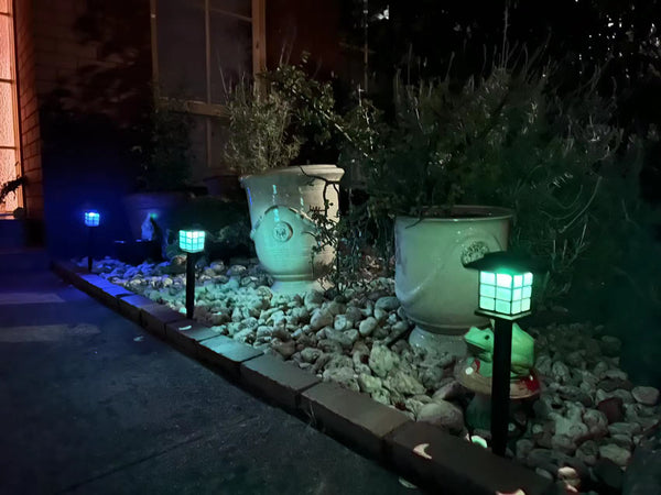 Susliving Japanese Temple Inspired Solar Garden Lamp 4 pcs - Gadget arcade